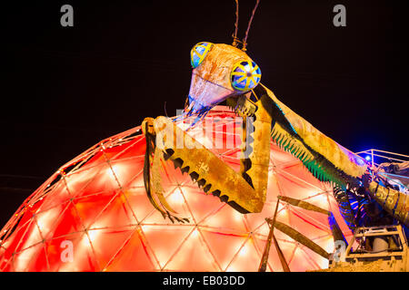 Die riesige Gottesanbeterin Skulptur vor dem Container Park in Downtown Las Vegas Stockfoto