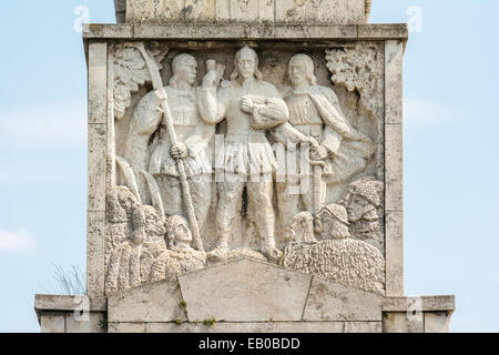 Die Führer des Aufstandes der Bauern Horea, Closca und Crisan Obelisk In Carolina weiße Festung, erbaut im Jahre 1937. Stockfoto