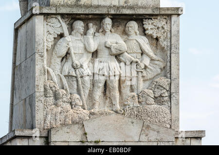 Die Führer des Aufstandes der Bauern Horea, Closca und Crisan Obelisk In Carolina weiße Festung, erbaut im Jahre 1937. Stockfoto