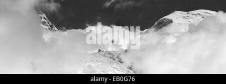 Schneebedeckte Gipfel des Mont-Blanc in Chamonix, Frankreich, Europa Stockfoto