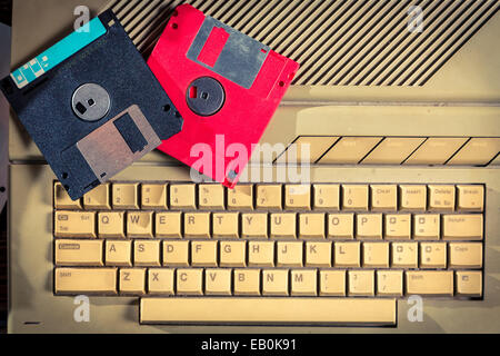 Vintage Disketten und Tastatur Stockfoto