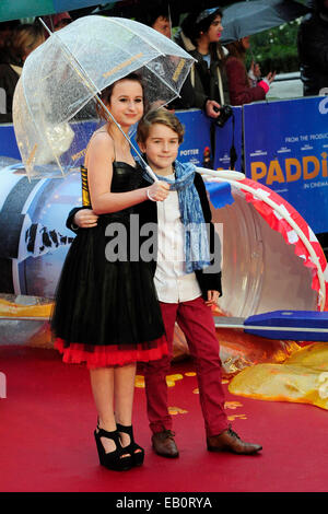 London, UK. 23. November 2014. Madeleine Harris; Samuel Joslin besuchen die Welt Premiere von Paddington The Odeon Leicester Square in London 23. November 2014. Bildnachweis: Peter Phillips/Alamy Live-Nachrichten Stockfoto