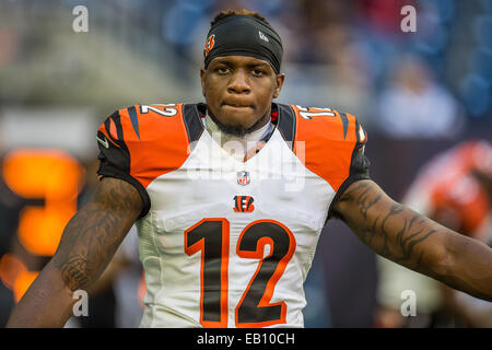 Houston, Texas, USA. 23. November 2014. Cincinnati Bengals Wide Receiver Mohamed Sanu (12) vor einem NFL-Spiel zwischen den Houston Texans und den Cincinnati Bengals NRG-Stadion in Houston, TX am 23. November 2014. Die Bengals gewann das Spiel 22-13. Bildnachweis: Trask Smith/ZUMA Draht/Alamy Live-Nachrichten Stockfoto