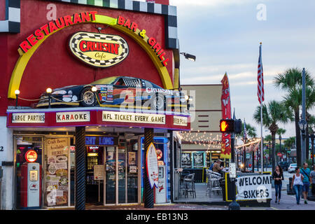 Daytonas Beach Florida, Main Street, Cruisin' Cafe, Restaurant Restaurants Essen Essen Essen Essen Essen essen Cafe Cafes Bistro, Bar Bars & Grill, Front, Eingang, Nacht Stockfoto