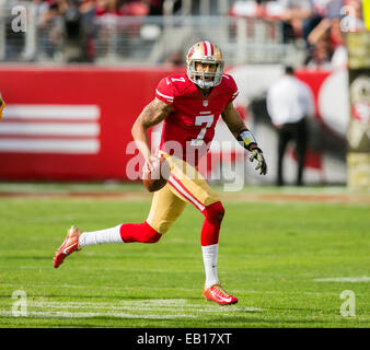 San Francisco, USA. 23. November 2014. San Francisco 49ers quarterback Colin Kaepernick (7) in Aktion während der NFL Football-Spiel zwischen den Washington Redskins und die San Francisco 49ers im Levi's-Stadion in San Francisco, Kalifornien. Die 49ers besiegte die Redskins 17-13. Bildnachweis: Damon Tarver/Cal Sport Media/Alamy Live-Nachrichten Stockfoto