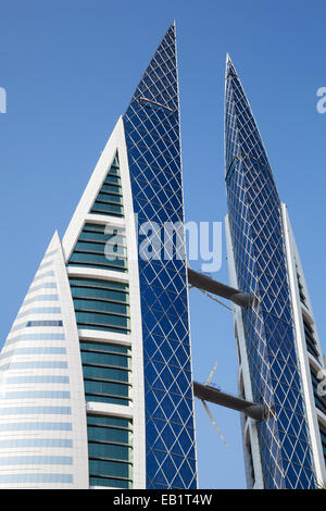 Manama, Bahrain - 21. November 2014: Bahrain World Trade Center Fassade Stockfoto