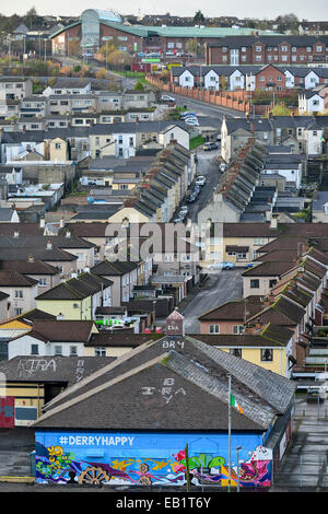Sozialer Wohnungsbau, Bogside, Derry, Londonderry, Nordirland. Foto: George Sweeney/Alamy Stockfoto