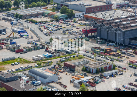 Aerial Stadtbild von einem Industriestandort mit Fabriken und Parkplatz Plätze in den Haag, Niederlande Stockfoto