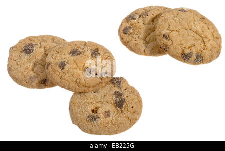 Schokoladenchips Cookies auf weißem Hintergrund Stockfoto