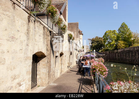 Tannerie Jean Joseph Pasteur Museum, Louise Pasteurs Elternhaus von Canal des Tanneurs in Dole, Jura, Franche, Frankreich Stockfoto