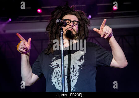 Mailand Italien. 23. November 2014. Der amerikanischen Rockband Band COUNTING CROWS führt live im Music Club Alcatraz während der "Irgendwo unter Wunderland Tour" Credit: Rodolfo weitertransferiert/Alamy Live News Stockfoto