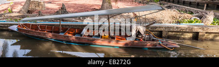 Das Longtail-Boot, bekannt als Ruea Hang Yao in der thailändischen Sprache ist eine Art von Wasserfahrzeugen in Südostasien heimisch Stockfoto