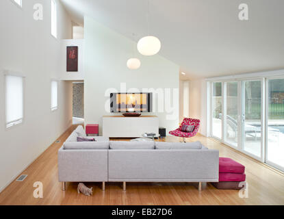Das Wohnzimmer eines modernen Hauses Stockfoto