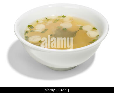 Miso-Suppe auf weißem Hintergrund Stockfoto