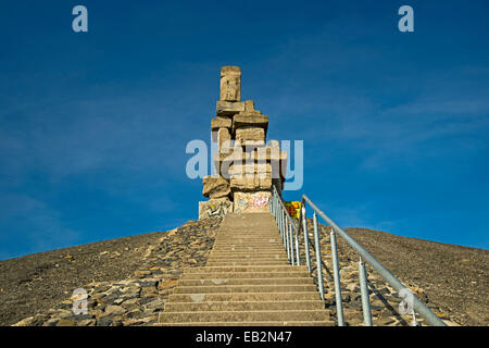 Himmelstreppe Stairway to Heaven gemacht oder, Skulptur von Betonsteinen, Künstler Herman Prigann auf der Halde Rheinelbe-heap Stockfoto