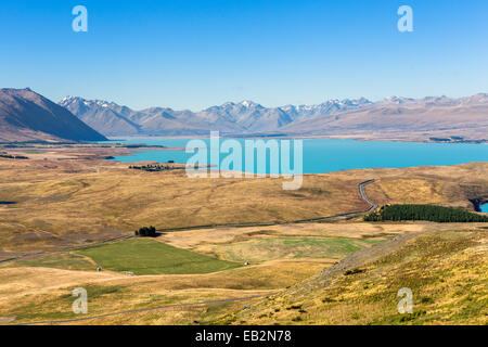 Blick vom Mount John, 1031 m, am Lake Tekapo, Hall Sortiment und Sibbald Range, Lake Tekapo, Canterbury Region, Neuseeland Stockfoto