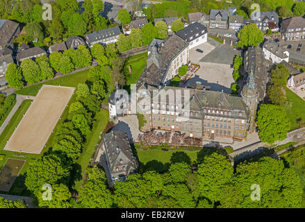 Luftaufnahme, Schloss Berleburg Castle, Museum, Schloss Bad Berleburg, Nordrhein-Westfalen, Deutschland Stockfoto