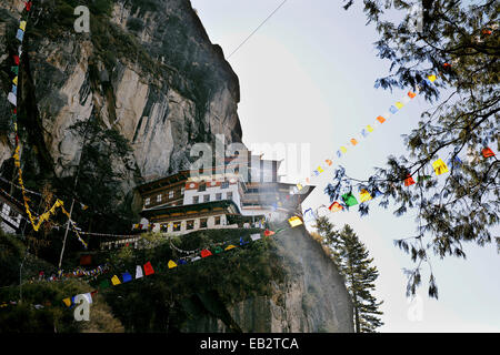 Kloster und Tempel der Taktshang-Lhakang, auch genannt die "Tiger Höhle" Paro-Tal, Paro District, Bhutan Stockfoto