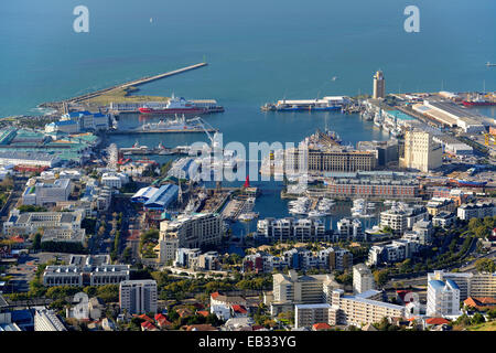 Victoria und Alfred Waterfront, gesehen vom Signal Hill, Cape Town, Western Cape, Südafrika Stockfoto