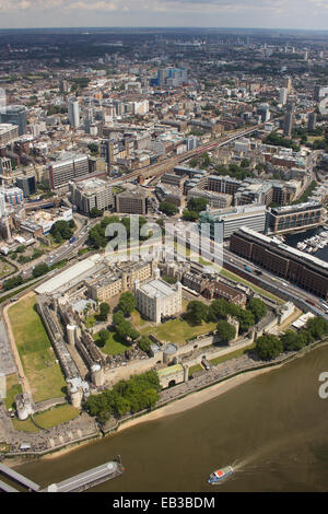 Großbritannien, England, Luftaufnahme des Tower of London Stockfoto