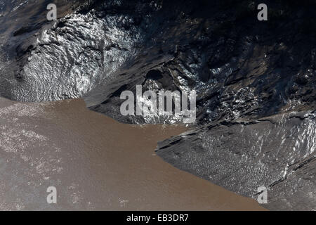 Nachmittags Sonnenlicht auf den riesigen Wattflächen am Ufer des Flusses Avon, Clifton Gorge, Bristol, England - eine unheimliche Landschaft Stockfoto