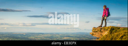 Panorama mit Blick auf abgelegenen Landschaft Wanderer Stockfoto