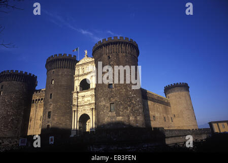Castel Nuovo, 13. Jahrhundert, Naples. Italien Stockfoto
