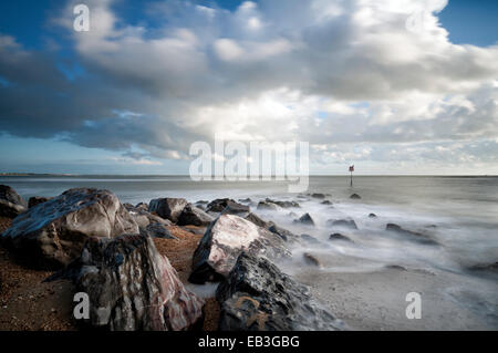 Chichester Bar Sandy Point auf den östlichsten Punkt der Hayling Island Hampshire England am Eingang zum Hafen von Chichester Stockfoto