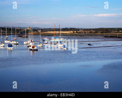 Yachten auf den Fluß Coquet in der Nähe von Warkworth aus schlendern Northumberland, England Stockfoto