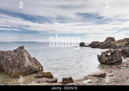 Küste am Felsen gefallen-Standort in Glen Sannox auf Arran in Schottland. Stockfoto