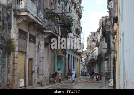 Die Straßen von Centro Habana / Habana Vieja Bezirke von Havanna, Kuba Stockfoto