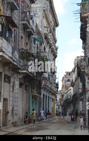 Die Straßen von Centro Habana / Habana Vieja Bezirke von Havanna, Kuba Stockfoto