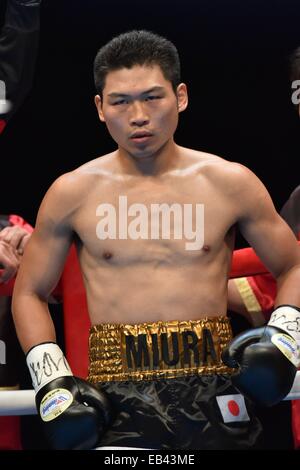 Kanagawa, Japan. 22. November 2014. Takashi Miura (JPN) Boxen: Takashi Miura von Japan vor dem WBC super-Federgewicht Titelkampf in Yokohama International Swimming Pool in Kanagawa, Japan. © Hiroaki Yamaguchi/AFLO/Alamy Live-Nachrichten Stockfoto