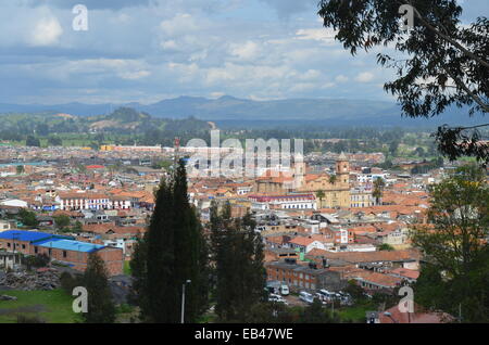 Panoramablick auf die Stadt von Zipaquira, im Departamento Cundinamarca Zentrum Kolumbiens Stockfoto