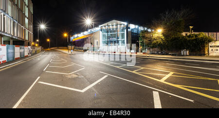 Neuer Bahnhof kurz vor der Fertigstellung Northampton. Stockfoto