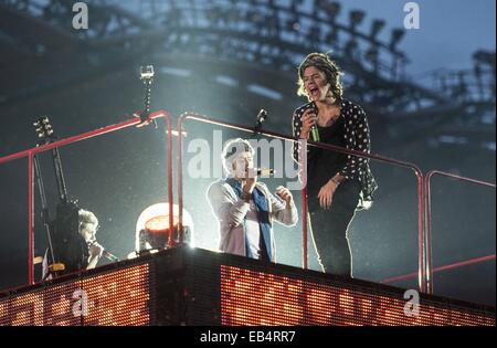 Eine Richtung (Harry Styles, Zayn Malik, Louis Tomlinson, Niall Horan, Liam Payne) führen im Croke Park...  Mitwirkende: Eine Richtung wo: Dublin, Irland bei: 24. Mai 2014 Stockfoto