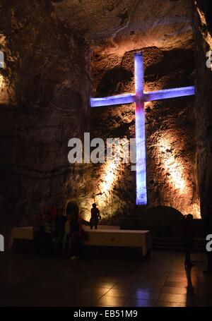 Faszinierende und weitläufigen unterirdischen Salz-Kathedrale in Zipaquira, nahe am meisten besuchte Touristenattraktion in Bogota, Kolumbien Stockfoto