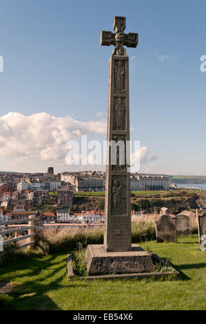 Caedmon's Cross an der Kirche St. Maria, der Jungfrau, Whitby Stockfoto