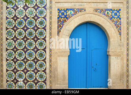 Tunesien, El Jem, alte Häuser der Medina, Detail einer Tür Stockfoto