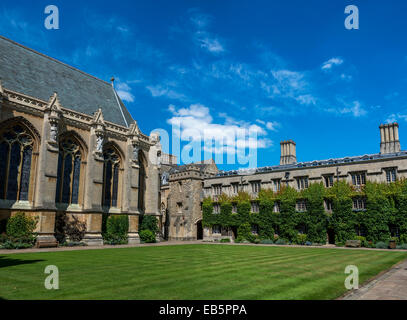 Die Kapelle, entworfen von Sir George Gilbert Scott und die vorderen Quad von Exeter College in Oxford Stockfoto