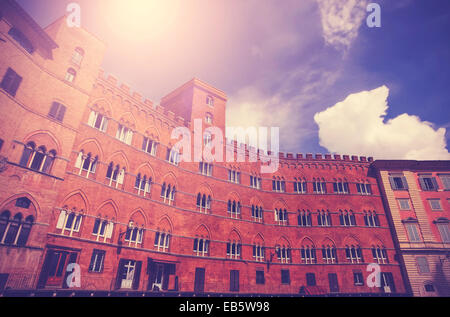 Jahrgang gefiltert Bild der Piazza del Campo in Siena, Italien. Stockfoto