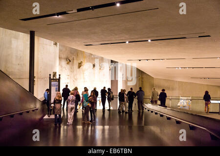 National September 11 Memorial und MuseumNational September 11 Memorial and Museum, Manhattan, NY, USA, 16. Oktober 2014. Stockfoto