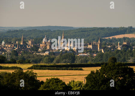 Die träumenden Turmspitzen der Oxford University von Hinksey Hill gesehen Stockfoto