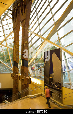 National September 11 Memorial und MuseumNational September 11 Memorial and Museum, Manhattan, NY, USA, 16. Oktober 2014. Stockfoto