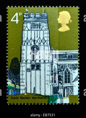 Briefmarke. Great Britain. Königin Elizabeth II. Britische Jubiläen. 1971. britische Architektur. Dorfkirchen. Stockfoto