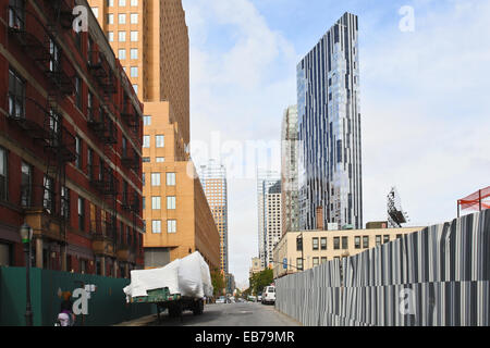 "Toren" Turm (121, 0m / 397ft, 38 Etagen), Brooklyn neueste Wohn-Hochhaus, Downtown Brooklyn, NY, USA, 15. Oktober 2014. Stockfoto