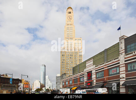 An der Ecke der Flatbush & Atlantic Ave, Downtown Brooklyn, NY, USA, 15. Oktober 2014. Stockfoto