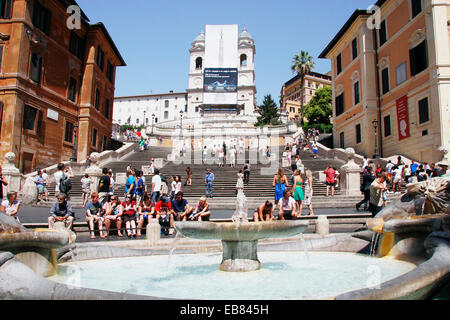 Fontana della Barcaccia spanische Treppe, Piazza di Spagna, Rom Stockfoto
