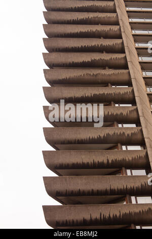 Cromwells Tower, Barbican Center London, England, Vereinigtes Königreich. Stockfoto