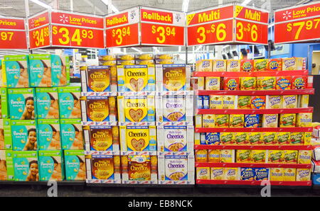 Auswahl der Lebensmittel zum Verkauf in einem Supermarkt in Toronto, Kanada Stockfoto
